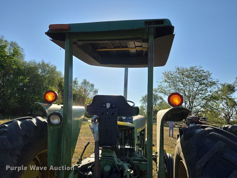 image for item EE8504 1978 John Deere  2840 tractor