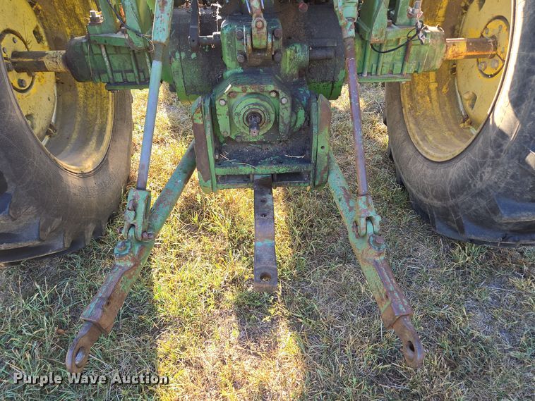 image for item EE8504 1978 John Deere  2840 tractor