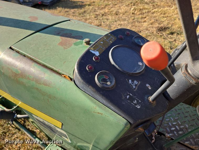 image for item EE8504 1978 John Deere  2840 tractor