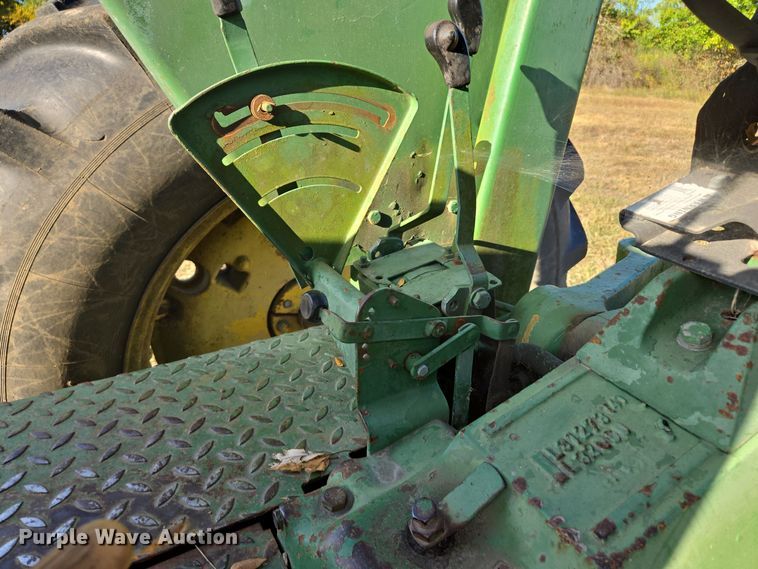 image for item EE8504 1978 John Deere  2840 tractor