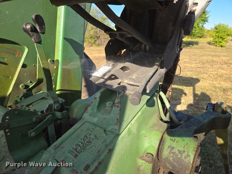 image for item EE8504 1978 John Deere  2840 tractor