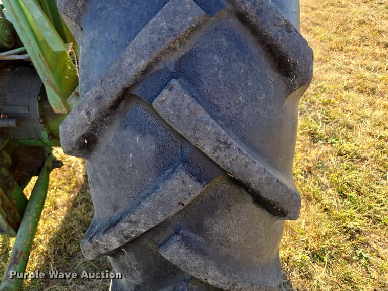 image for item EE8504 1978 John Deere  2840 tractor