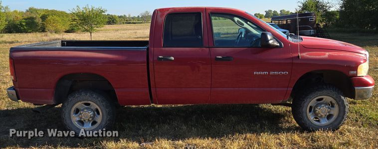 image for item EE8505 2004 Dodge Ram 2500 Quad Cab pickup truck