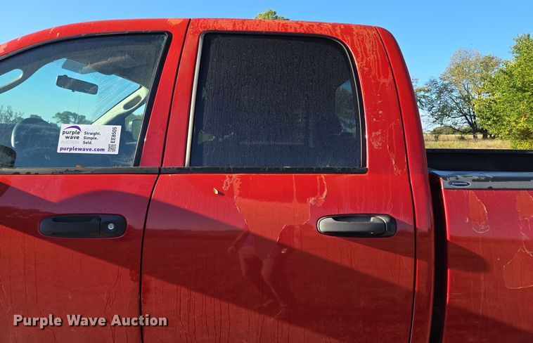 image for item EE8505 2004 Dodge Ram 2500 Quad Cab pickup truck
