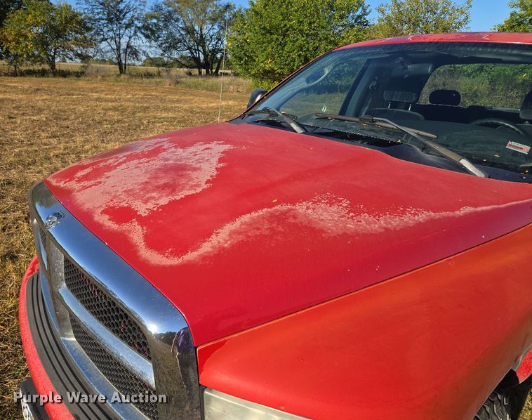 image for item EE8505 2004 Dodge Ram 2500 Quad Cab pickup truck