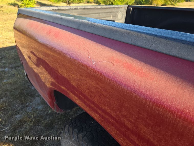 image for item EE8505 2004 Dodge Ram 2500 Quad Cab pickup truck