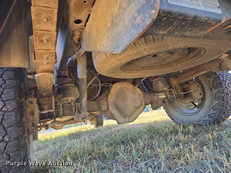 image for item EE8505 2004 Dodge Ram 2500 Quad Cab pickup truck