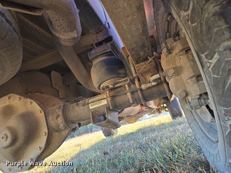 image for item EE8505 2004 Dodge Ram 2500 Quad Cab pickup truck