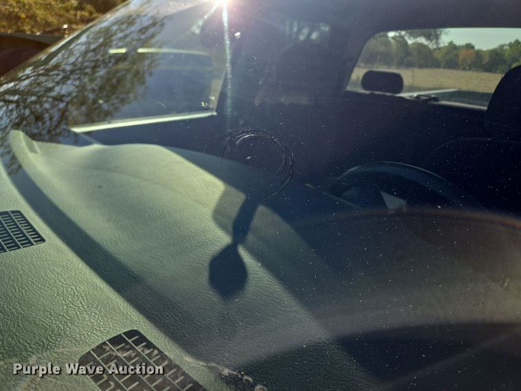 image for item EE8505 2004 Dodge Ram 2500 Quad Cab pickup truck