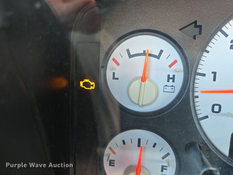 image for item EE8505 2004 Dodge Ram 2500 Quad Cab pickup truck