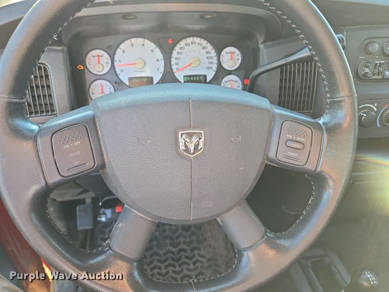 image for item EE8505 2004 Dodge Ram 2500 Quad Cab pickup truck