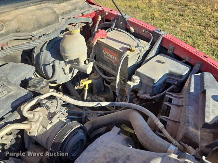 image for item EE8505 2004 Dodge Ram 2500 Quad Cab pickup truck