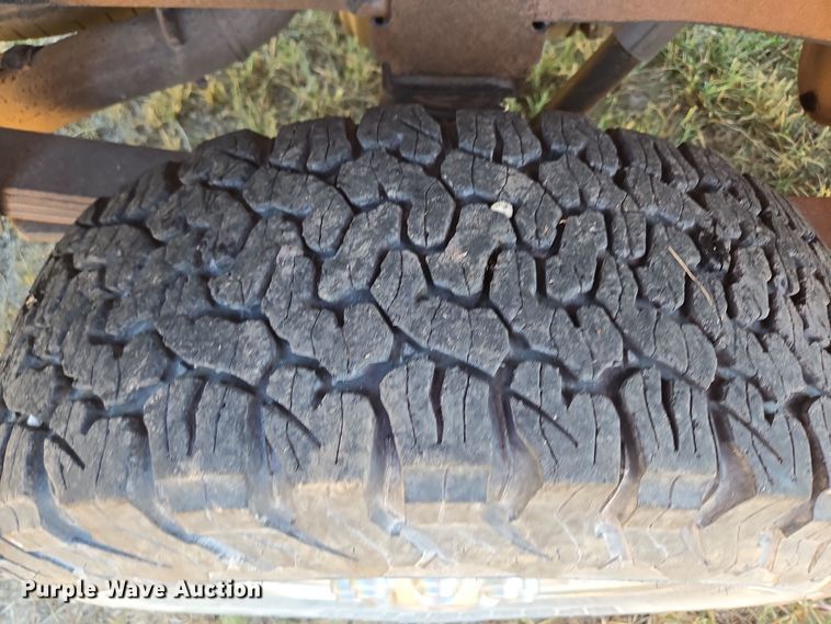 image for item EE8505 2004 Dodge Ram 2500 Quad Cab pickup truck