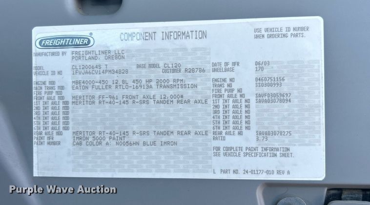 image for item EG1021 2004 Freightliner  Columbia flatbed truck