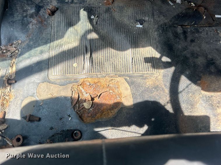 image for item EG1033 2012 Hino 338 paper recycling truck