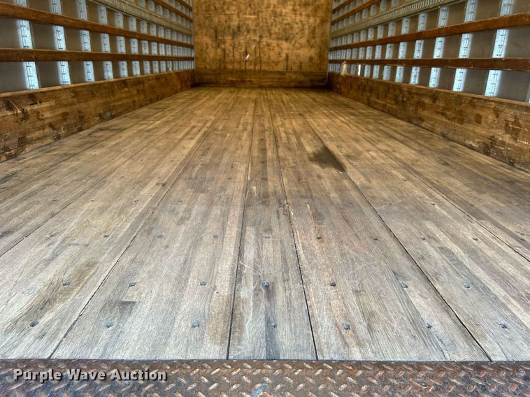 image for item EG1035 2015 Hino 268 box truck