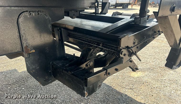 image for item EG1035 2015 Hino 268 box truck