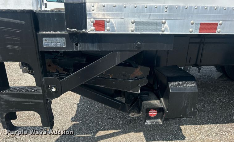 image for item EG1035 2015 Hino 268 box truck