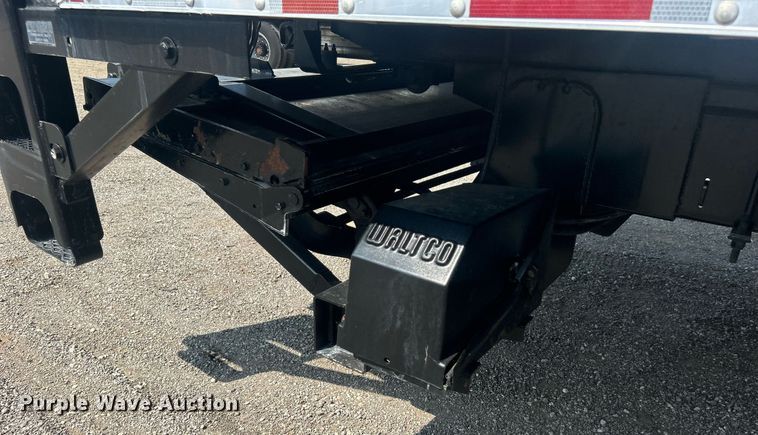 image for item EG1035 2015 Hino 268 box truck