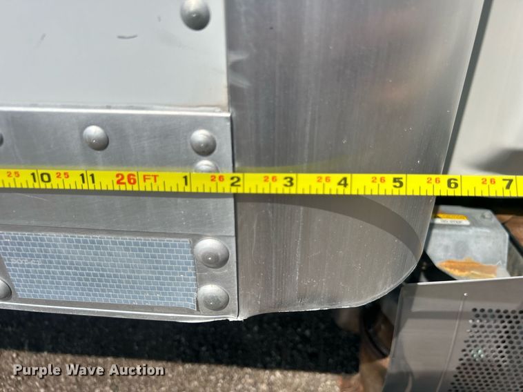 image for item EG1035 2015 Hino 268 box truck