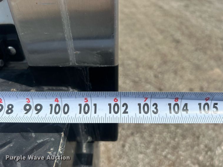 image for item EG1035 2015 Hino 268 box truck