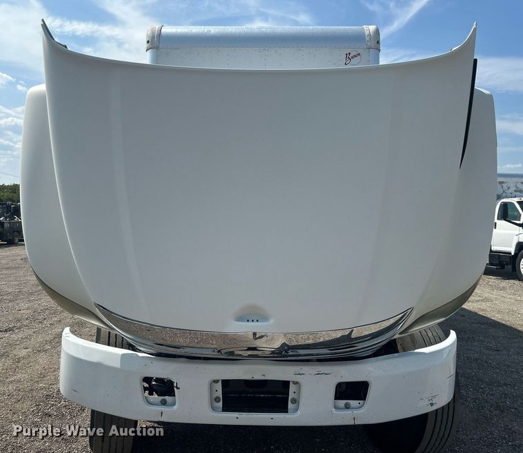 image for item EG1035 2015 Hino 268 box truck