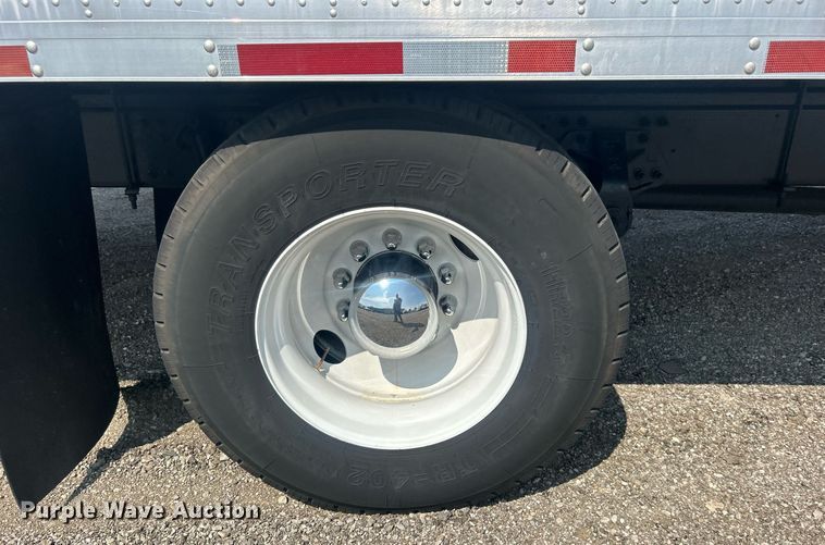 image for item EG1035 2015 Hino 268 box truck