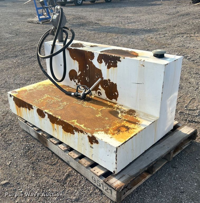 image for item EG1041 Auxiliary fuel tank