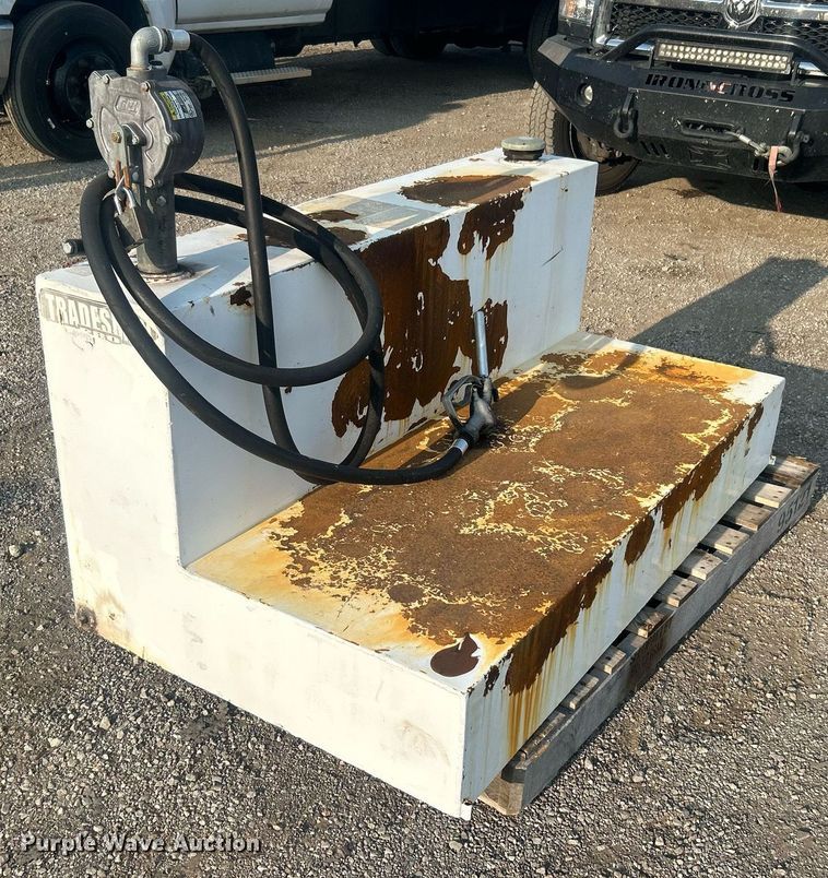 image for item EG1041 Auxiliary fuel tank