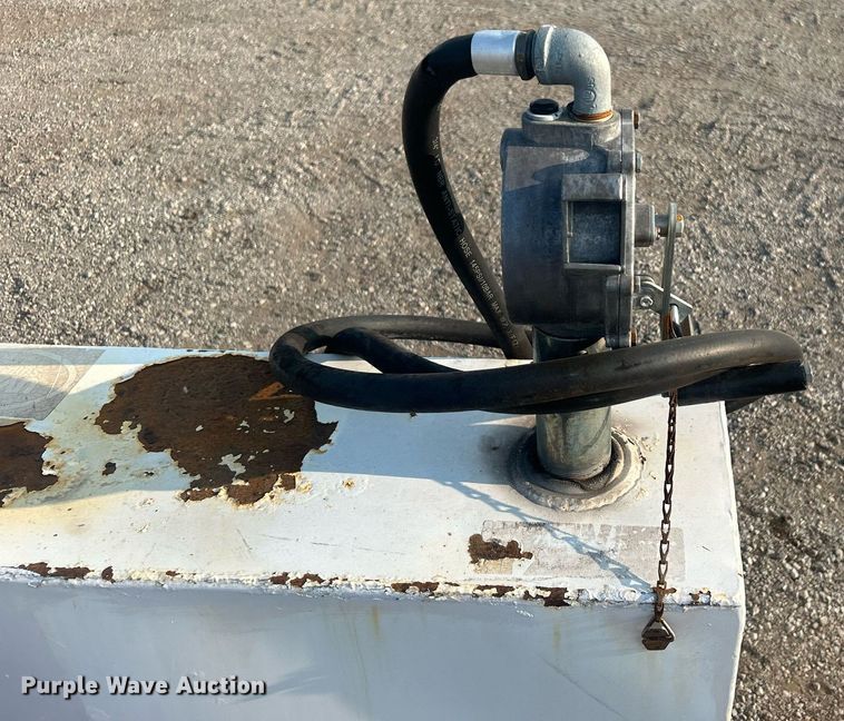 image for item EG1041 Auxiliary fuel tank