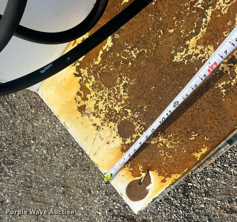 image for item EG1041 Auxiliary fuel tank