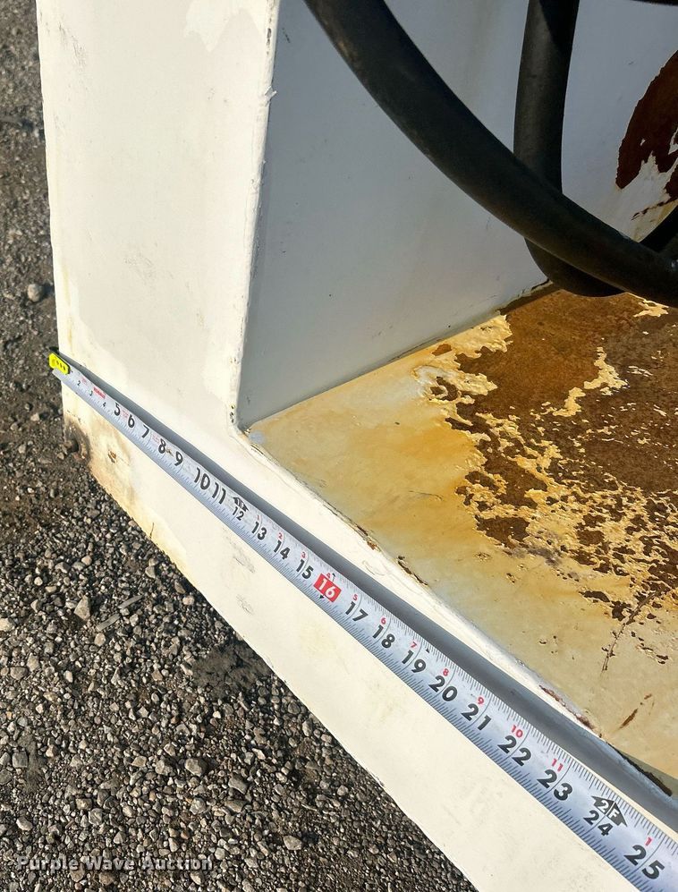 image for item EG1041 Auxiliary fuel tank