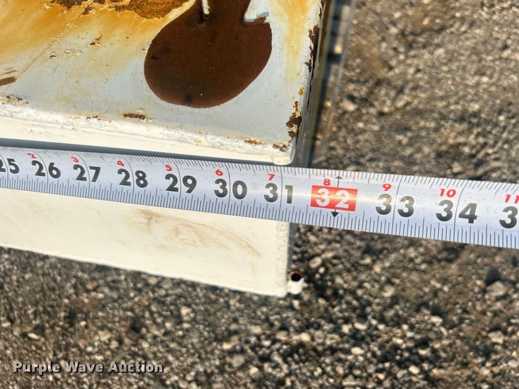 image for item EG1041 Auxiliary fuel tank