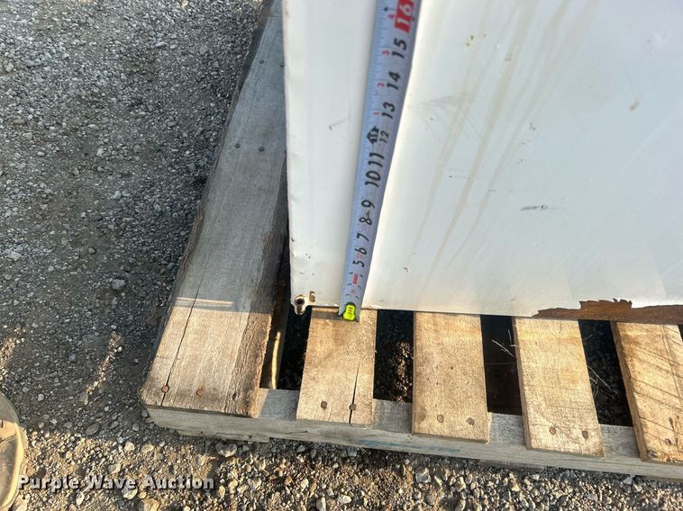 image for item EG1041 Auxiliary fuel tank