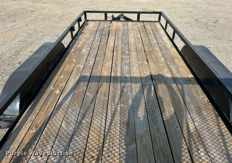 image for item EG1047 2000 Bulldog Trailers 716E utility trailer