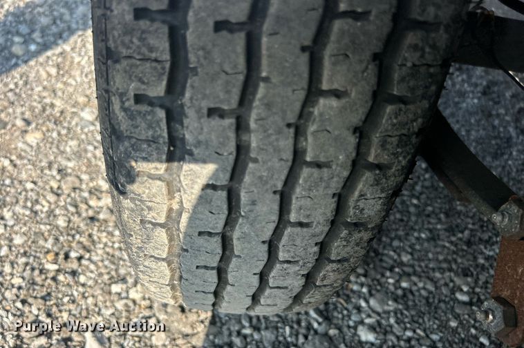 image for item EG1047 2000 Bulldog Trailers 716E utility trailer