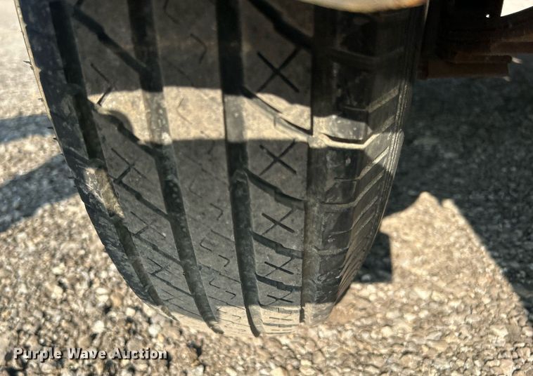 image for item EG1047 2000 Bulldog Trailers 716E utility trailer