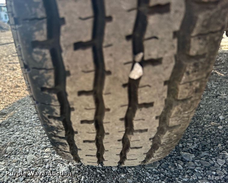 image for item EG1047 2000 Bulldog Trailers 716E utility trailer