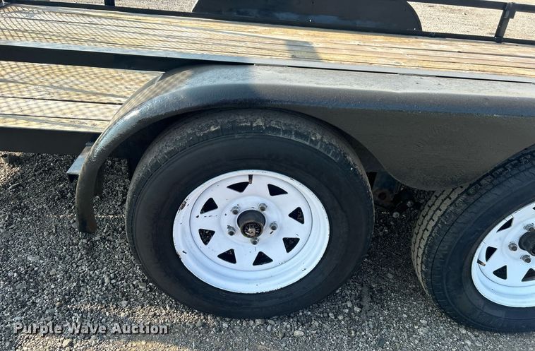 image for item EG1047 2000 Bulldog Trailers 716E utility trailer