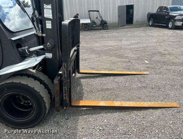 image for item EG1052 2015 Nissan 90 forklift
