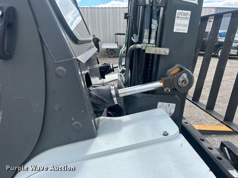 image for item EG1052 2015 Nissan 90 forklift