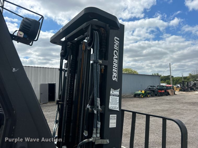 image for item EG1052 2015 Nissan 90 forklift