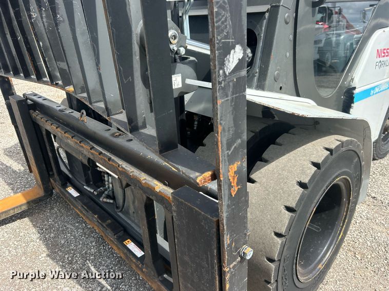 image for item EG1052 2015 Nissan 90 forklift