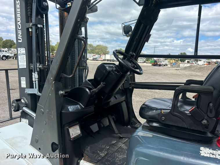 image for item EG1052 2015 Nissan 90 forklift