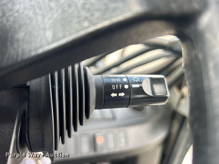 image for item EG1052 2015 Nissan 90 forklift