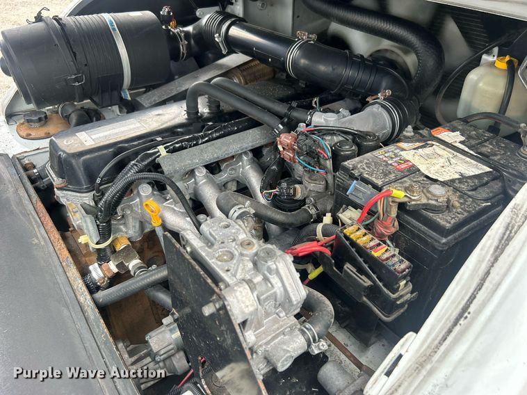 image for item EG1052 2015 Nissan 90 forklift