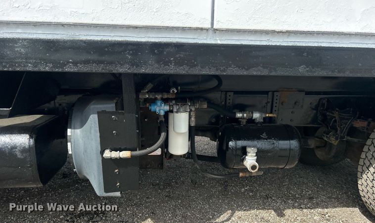 image for item EG1057 2008 Ford F750 Super Duty  flatbed truck