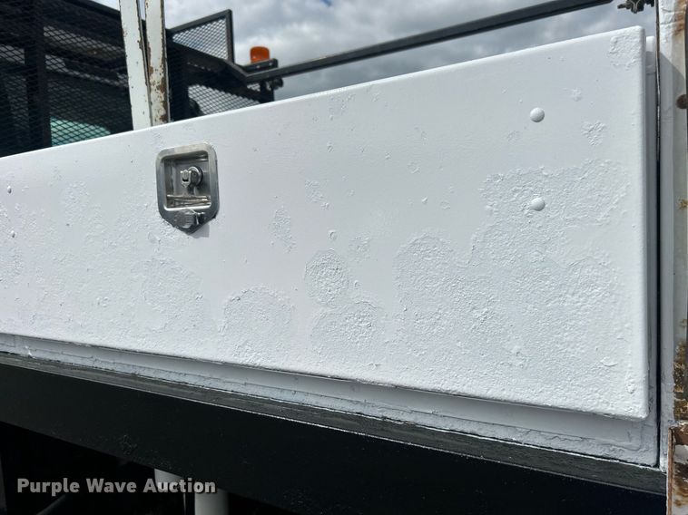 image for item EG1057 2008 Ford F750 Super Duty  flatbed truck