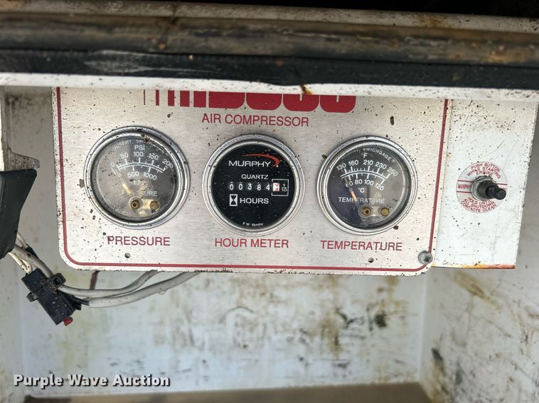 image for item EG1057 2008 Ford F750 Super Duty  flatbed truck