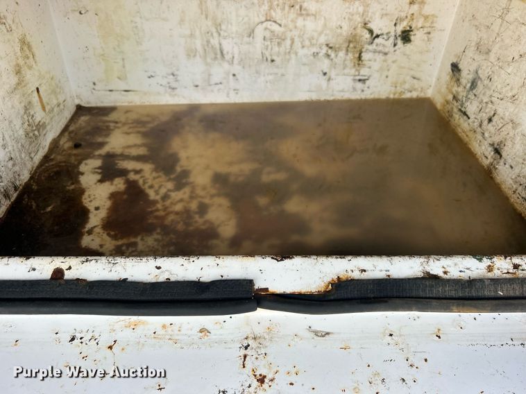 image for item EG1057 2008 Ford F750 Super Duty  flatbed truck